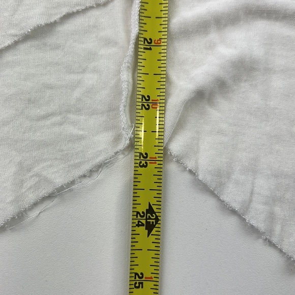 Elan oversized white asymetrical ½ sleeve top - Picture 6 of 9